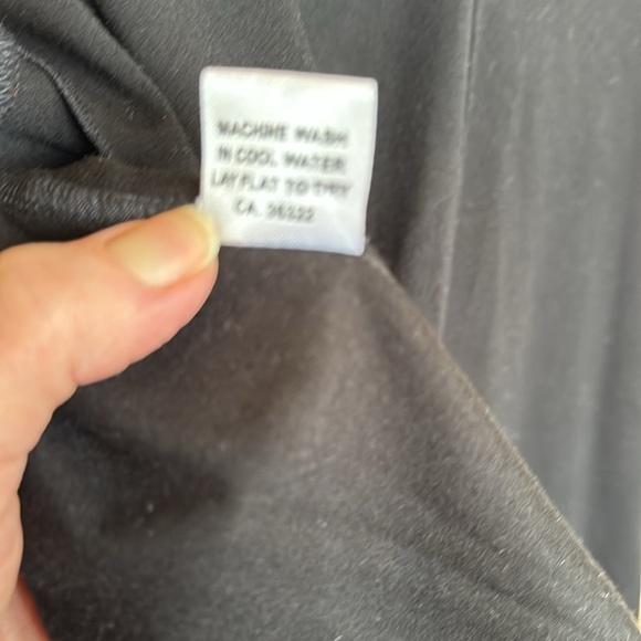 Designs by Naomi Elegant Black Sleeveless Drape Vest - Picture 5 of 5